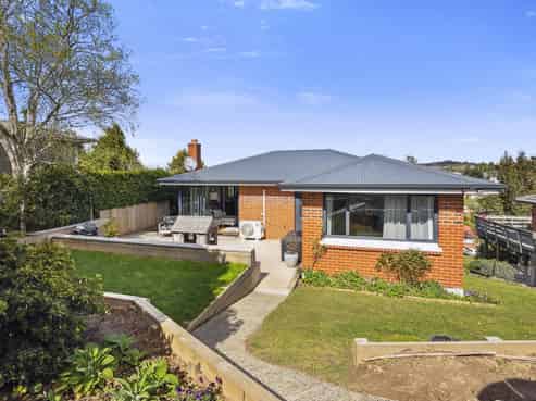 10 Salmond Street, Halfway Bush