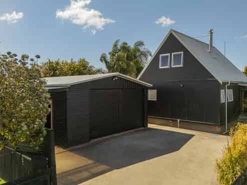 210 South Highway West, Whitianga