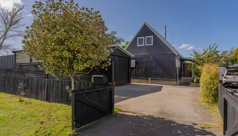 210 South Highway West, Whitianga