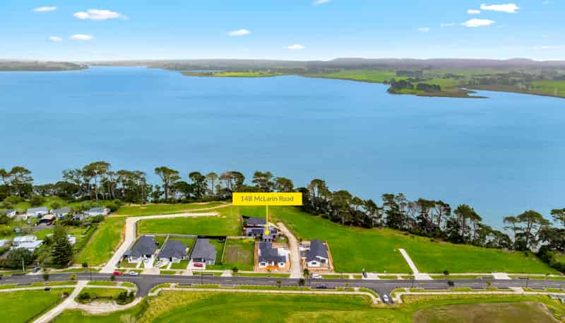 14b McLarin Road, Glenbrook