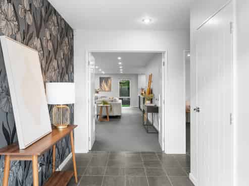 16 Riverbank Road, Northwood