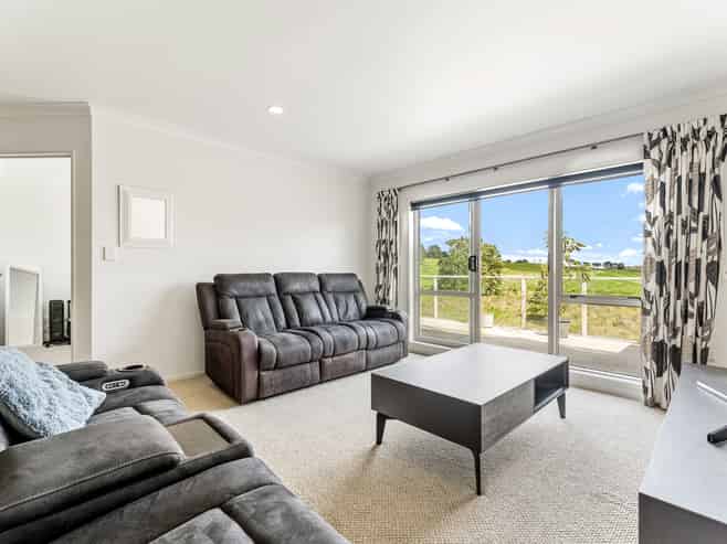 52/340 Gulf Harbour Drive, Gulf Harbour