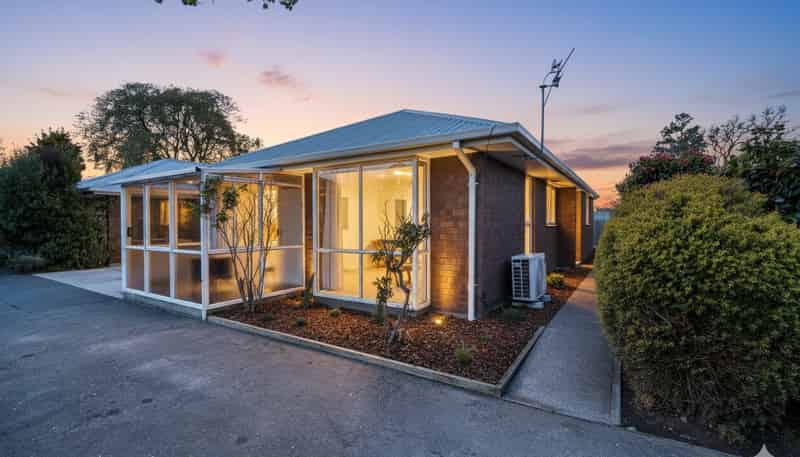 3/8 Peverel Street, Riccarton