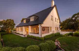 51 Simla Avenue, Havelock North