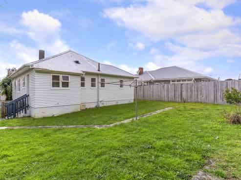 48 Premier Avenue, Point Chevalier