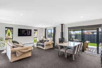 1 Cox Lane, Amberley