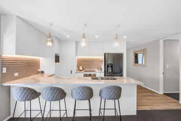 1 Cox Lane, Amberley