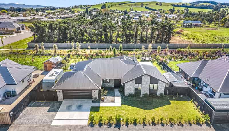 1 Cox Lane, Amberley