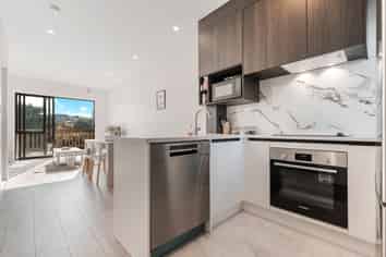 28 Johns Creek Crescent, Silverdale