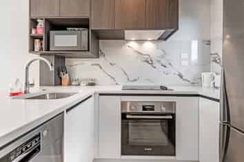 28 Johns Creek Crescent, Silverdale