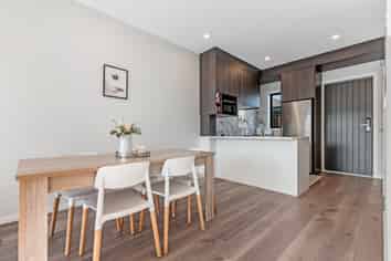 28 Johns Creek Crescent, Silverdale