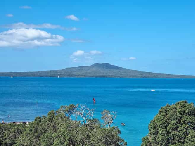 6B/173 Hurstmere Road, Takapuna