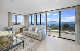 6B/173 Hurstmere Road, Takapuna