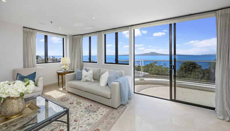 6B/173 Hurstmere Road, Takapuna