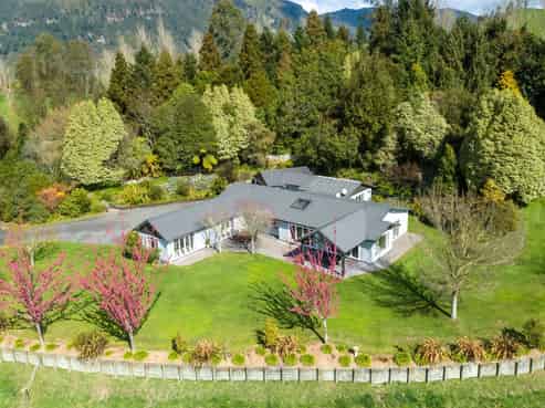 1211 Waikite Valley Road, Waikite Valley