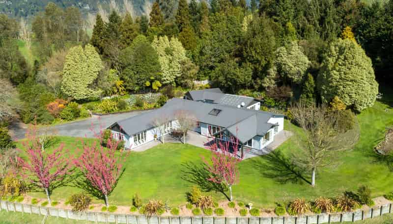1211 Waikite Valley Road, Waikite Valley