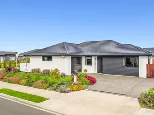 24 Summersfield Boulevard, Appleby