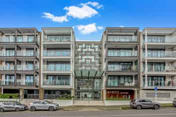 102/27 Enfield Street, Mount Eden