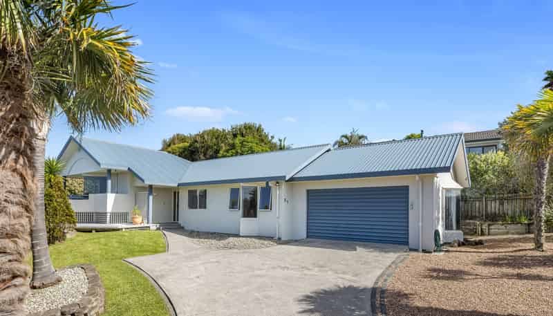 8 Jean Place, Stanmore Bay