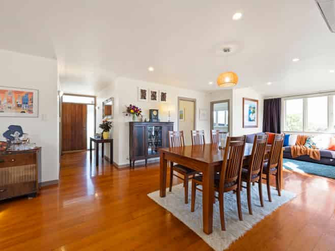 93 Island Bay Road, Beach Haven