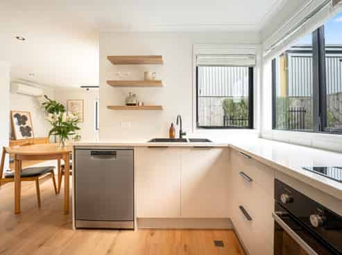 1092A Great North Road, Point Chevalier