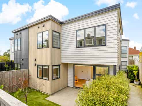 1092A Great North Road, Point Chevalier