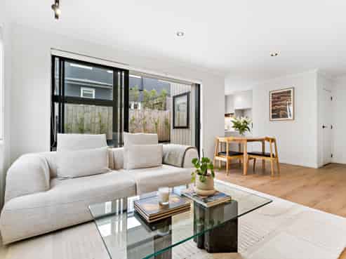 1092A Great North Road, Point Chevalier