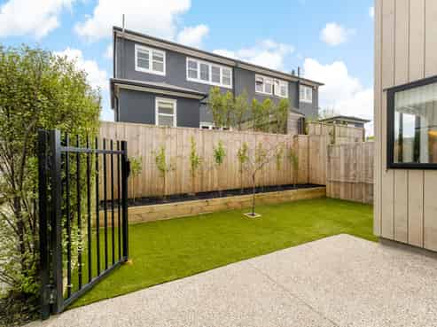 1092A Great North Road, Point Chevalier