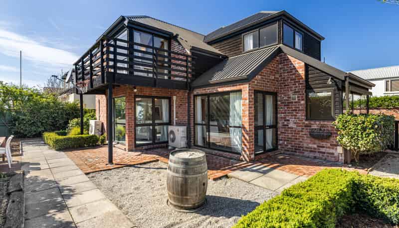 28A Thornycroft Street, Fendalton