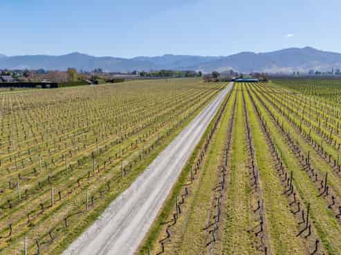  Mills and Ford Road East, Grovetown