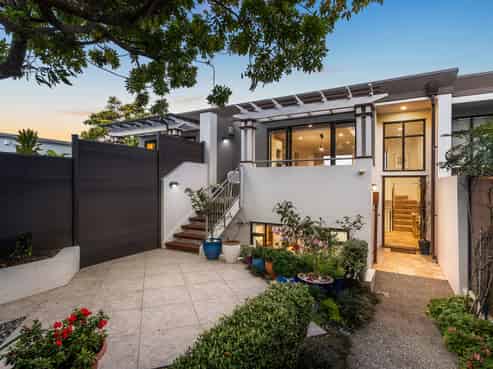 17 John Stokes Terrace, Remuera