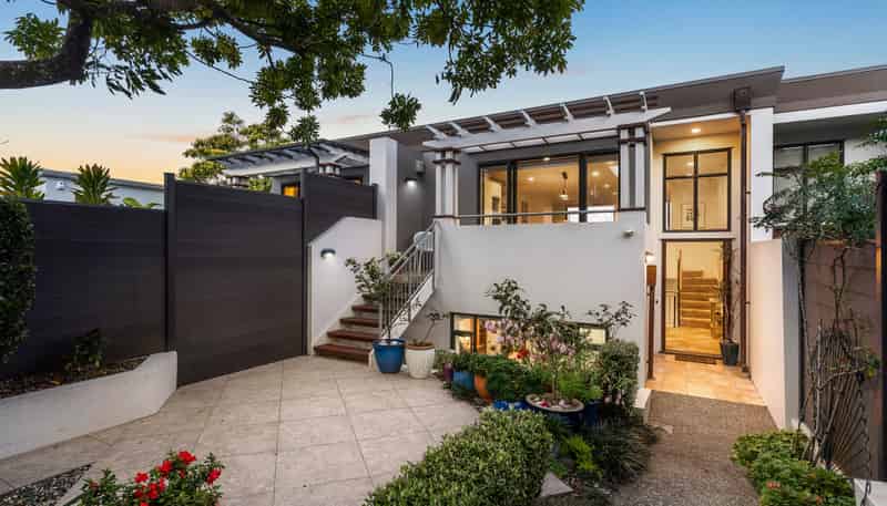 17 John Stokes Terrace, Remuera