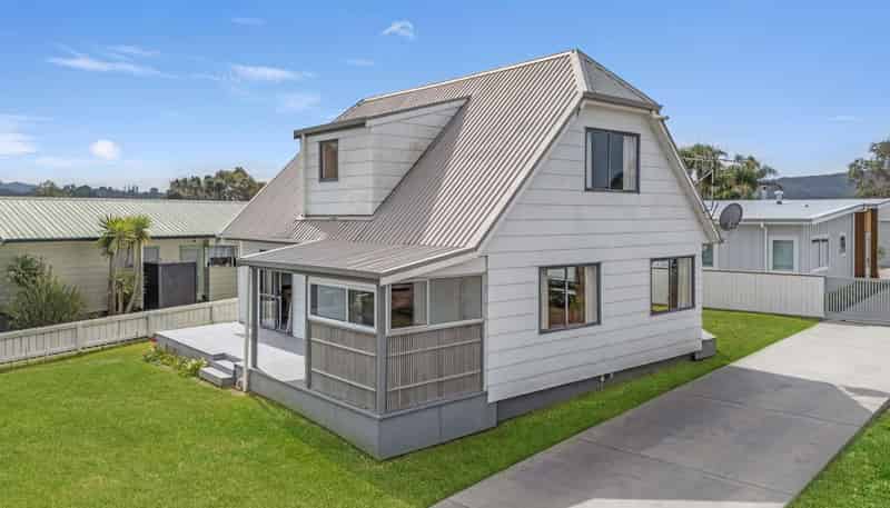 202a Ajax Rd in Whangamata, Whangamata