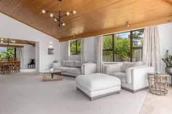 21 Matai Road, RAUMATI SOUTH