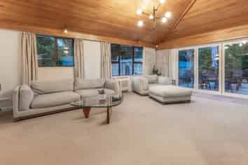 21 Matai Road, RAUMATI SOUTH