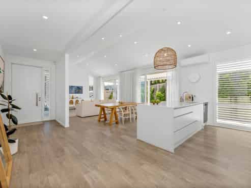 16 Arthur Wright Place, Maraetai