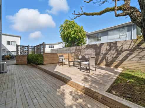 32B Tirimoana Road, Te Atatu South