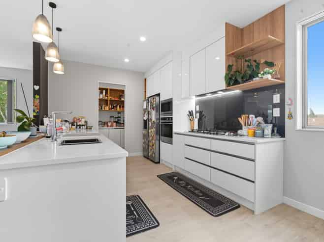 32B Tirimoana Road, Te Atatu South