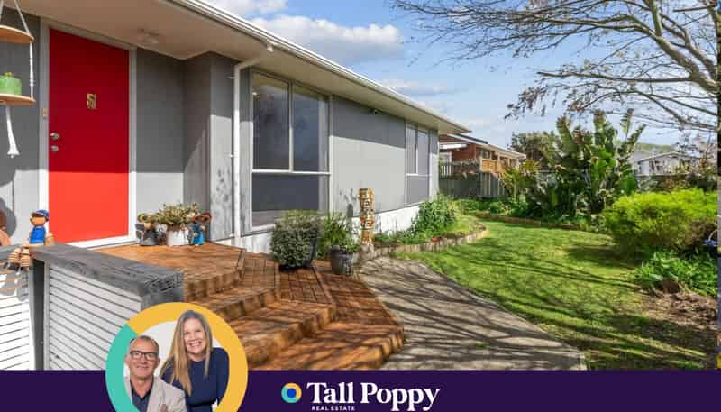 6 Robert Grove, Paraparaumu