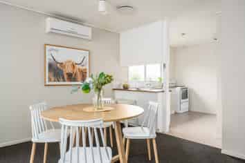 32 Thurleigh Grove, Karori