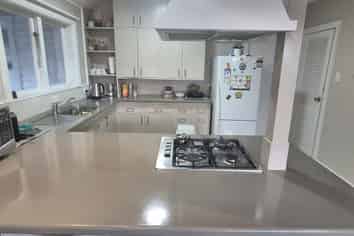11 Miles Crescent, Newlands