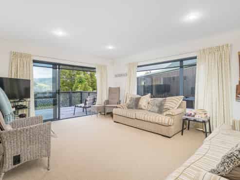 4 Ajax Head, Pauanui