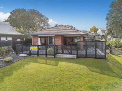 4 Ajax Head, Pauanui