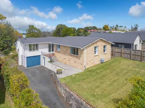 196 Dinsdale Road, Dinsdale