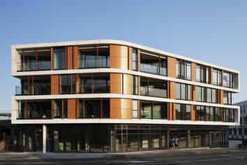 Gorgeous turn-key clinic space
