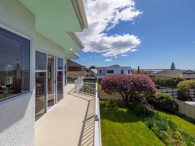 5 Croisilles Place, Richmond