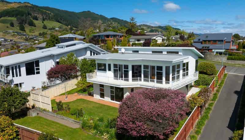 5 Croisilles Place, Richmond