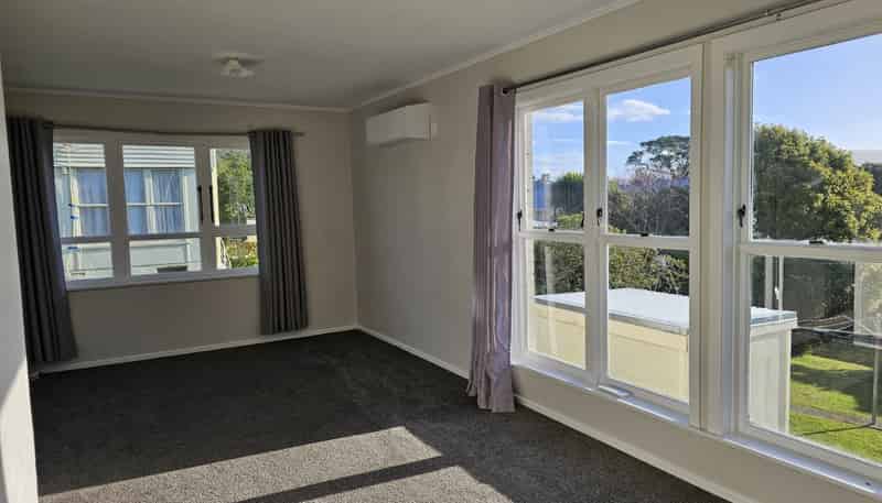 20B Kokiri Crescent, Waitangirua