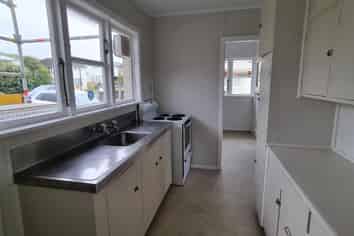 20B Kokiri Crescent, Waitangirua