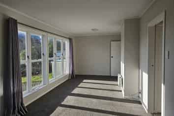 20B Kokiri Crescent, Waitangirua